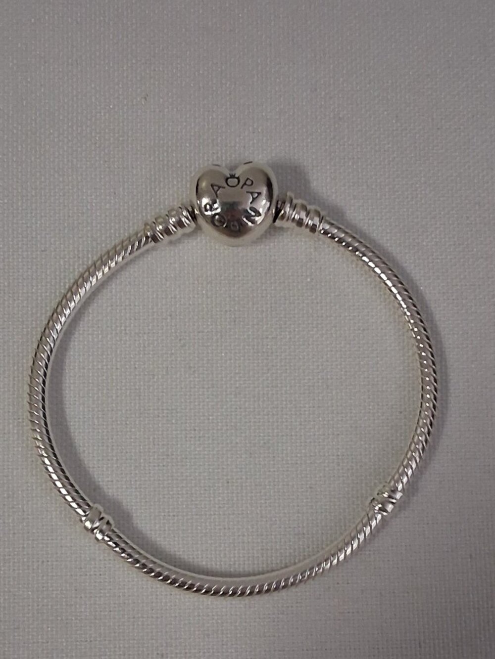 Pandora Moments Heart & Snake Chain Bracelet – Style #590719-16